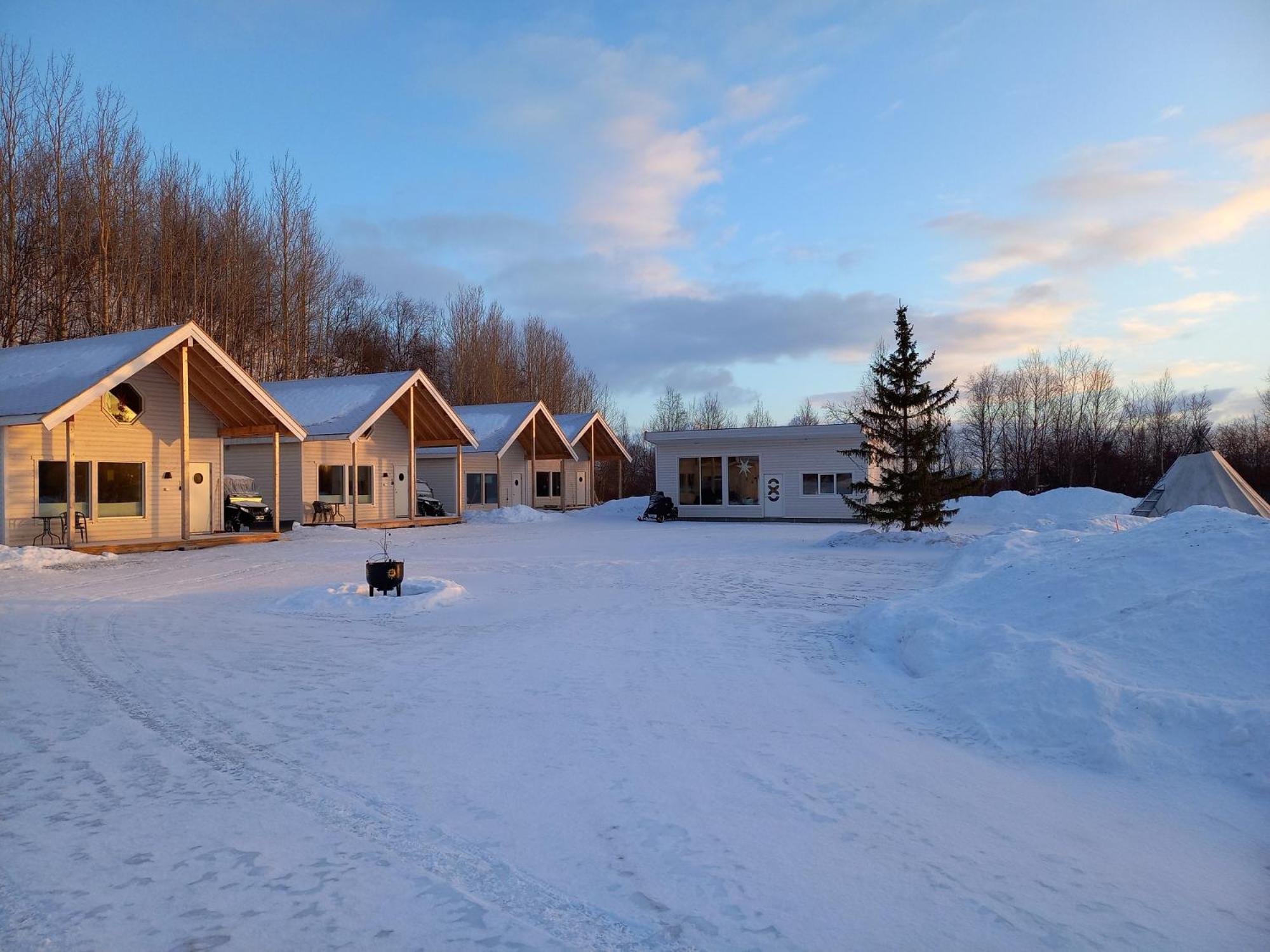 Atte Arstider Lodge Neiden Exterior photo