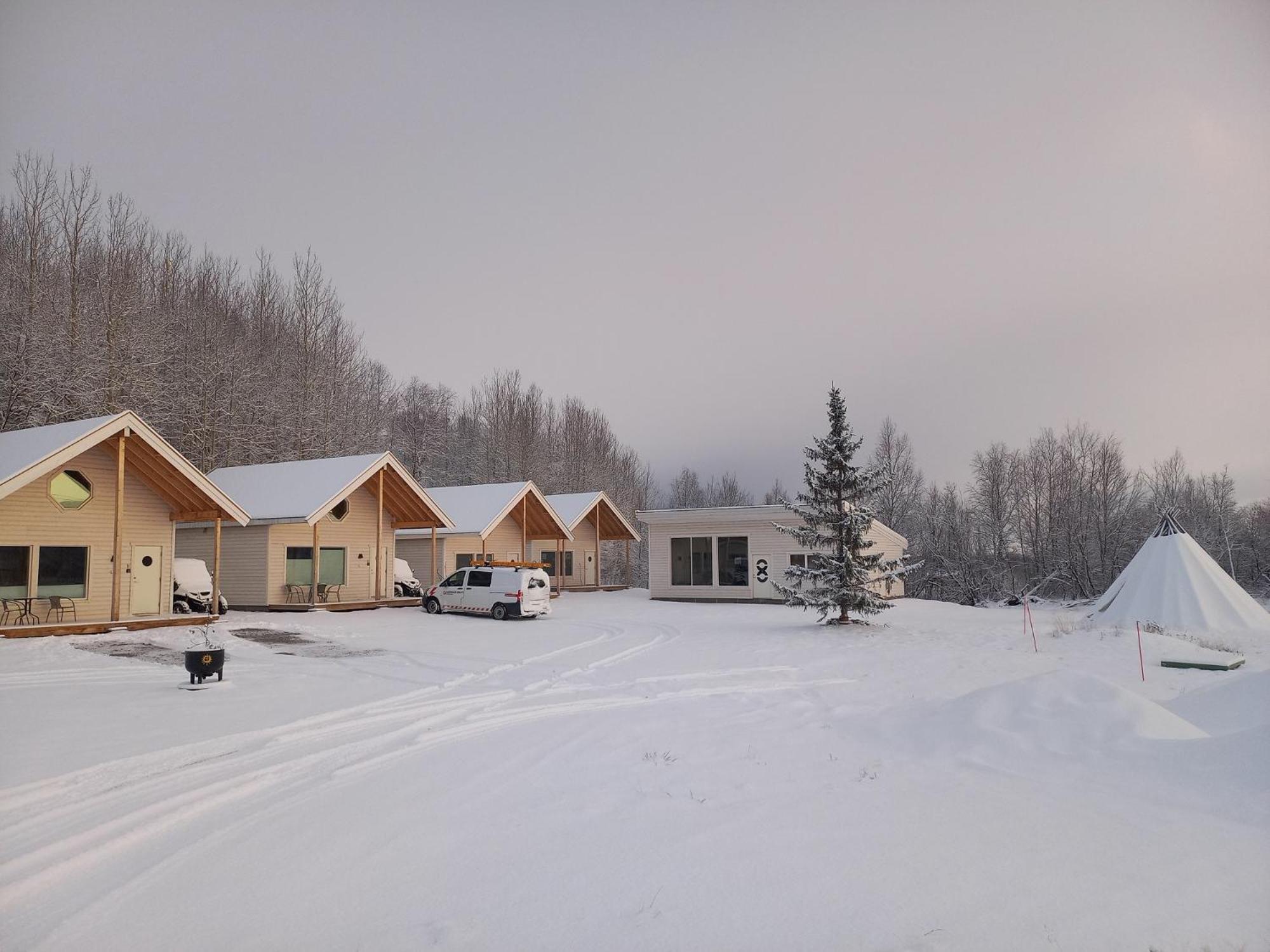Atte Arstider Lodge Neiden Exterior photo
